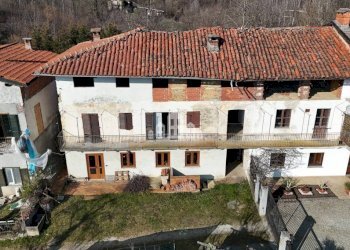 Facciata - Casa indipendente via Borgonuovo, snc, San Colombano Belmonte - foto 1