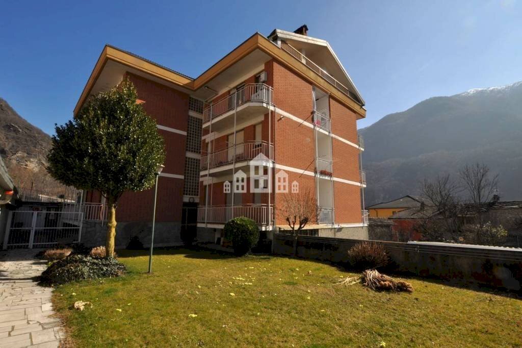 Facciata - Trilocale via san pietro, 25, Sparone - foto 1