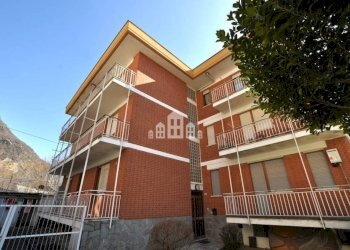 Facciata - Three-room apartment via san pietro, 25, Sparone - photo 3