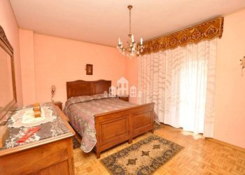 Camera da letto - Trilocale via san pietro, 25, Sparone - foto 6