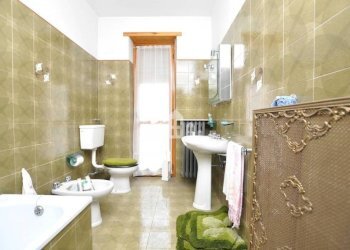 Bagno - Trilocale via san pietro, 25, Sparone - foto 12