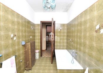 Bagno - Three-room apartment via san pietro, 25, Sparone - photo 13