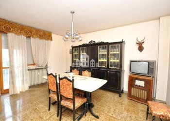 Salone - Three-room apartment via san pietro, 25, Sparone - photo 14