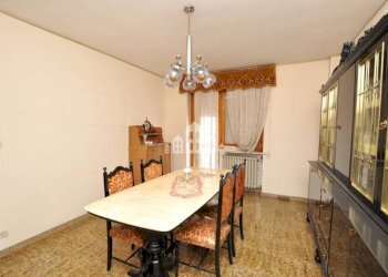 Stanza arredata - Three-room apartment via san pietro, 25, Sparone - photo 15