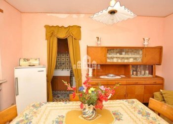 Salone - Three-room apartment via san pietro, 25, Sparone - photo 25