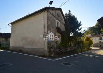 Facciata - Casa indipendente via Cairoli, 1, Brosso - foto 48