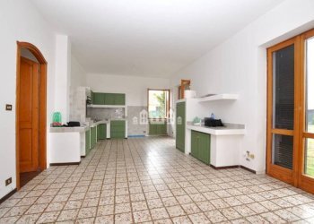 Salone - Villa strada Vicinale di San Salvatore, SNC, Ozegna - photo 6