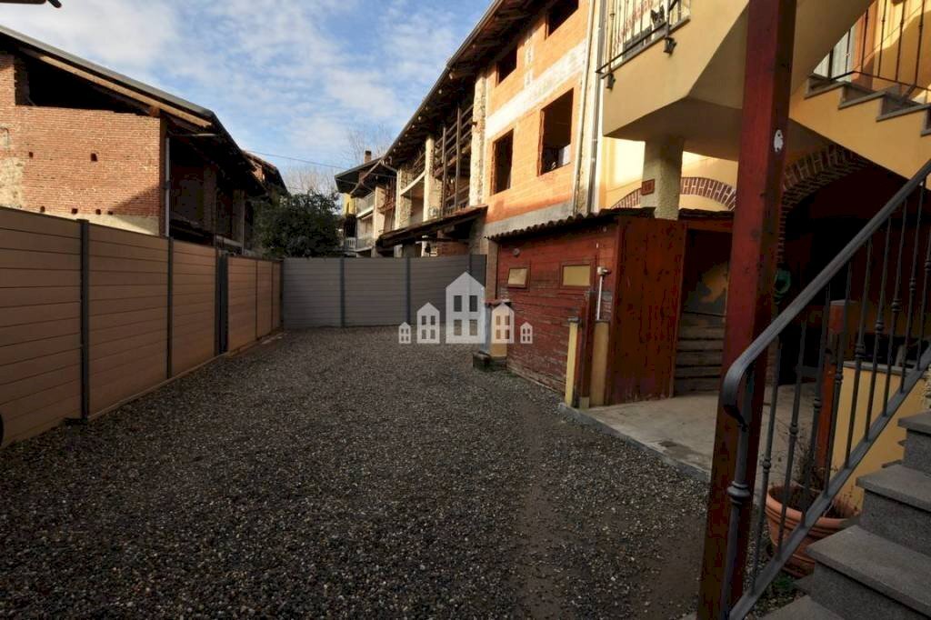 Zona - Independent house via Centrale, 15, Castellamonte - photo 2