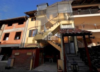 Facciata - Independent house via Centrale, 15, Castellamonte - photo 1