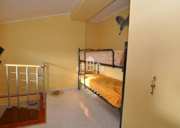 Camera da letto - Independent house via Centrale, 15, Castellamonte - photo 20