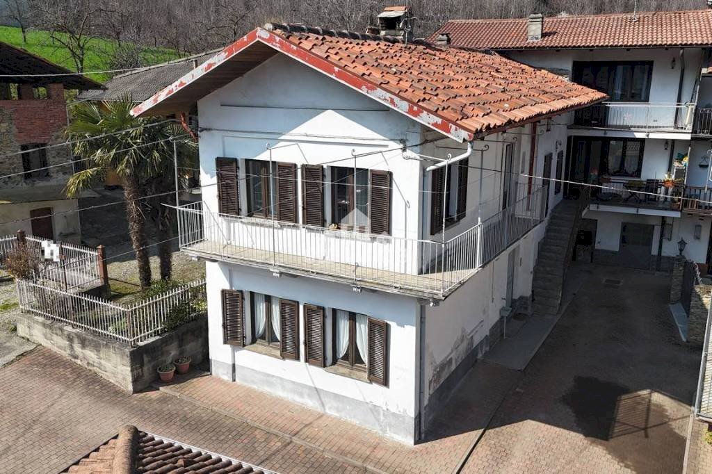 Facciata - Casa indipendente via Villa, 31, San Colombano Belmonte - foto 2
