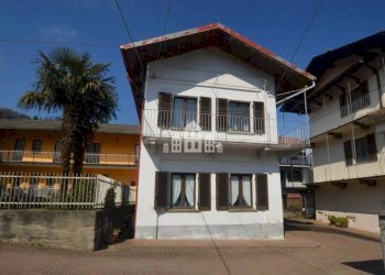 Facciata - Casa indipendente via Villa, 31, San Colombano Belmonte - foto 3