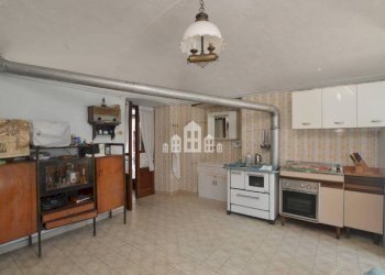 Cucina - Casa indipendente via Villa, 31, San Colombano Belmonte - foto 7