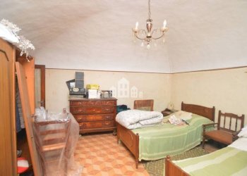 Camera da letto - Casa indipendente via Villa, 31, San Colombano Belmonte - foto 14