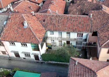 Facciata - Casa indipendente via Ripari, 21, Rivara - foto 1