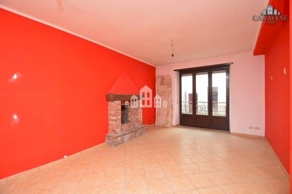 Stanza non arredata - Quadrilocale piazza craveri, 3, Pont-Canavese - foto 2