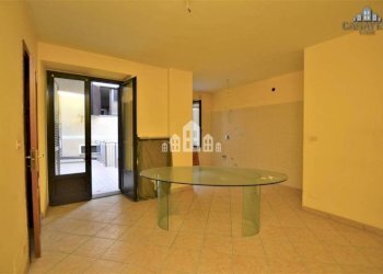 Interno appartamento - Quadrilocale piazza craveri, 3, Pont-Canavese - foto 9