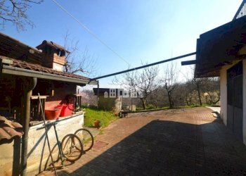 Cortile interno - Casa indipendente Località Viola, 1, Prascorsano - foto 42