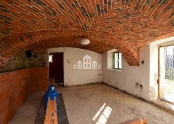 Interno non residenziale - Casa indipendente Regione Scheè, 1, Vistrorio - foto 8