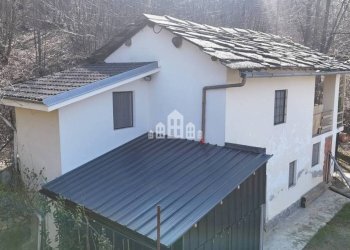 Facciata - Casa indipendente Regione Scheè, 1, Vistrorio - foto 39