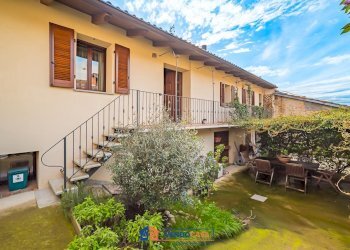 Independent house Verduno - photo 3