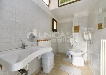 Bagno - Ristorante Via XVII Febbraio, 5, Luserna San Giovanni - foto 19