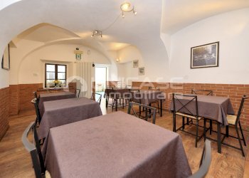 Sala - Ristorante Via XVII Febbraio, 5, Luserna San Giovanni - foto 13