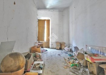 Stabile - Palazzo Via Galileo Ferraris, Livorno Ferraris - foto 5