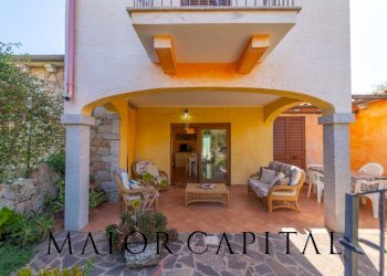 Villa a Schiera Via Eugenio Montale, San Teodoro - foto 1