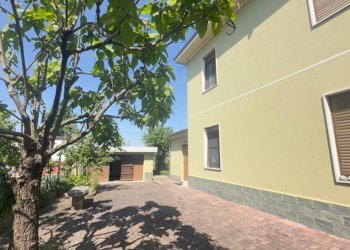 Casa indipendente Frazione Castione Marchesi, Fidenza - foto 2