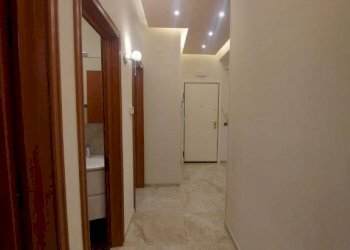 Corridoio - Three-room apartment via Lazio, 86, Taranto - photo 2