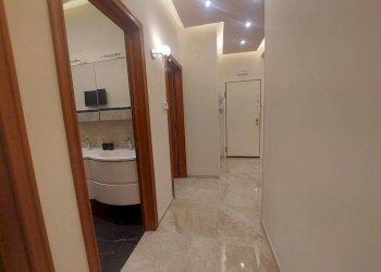 Corridoio - Three-room apartment via Lazio, 86, Taranto - photo 5