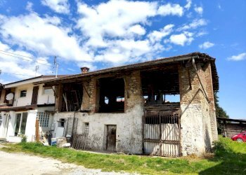 Facciata - Rustico via Tetto Pellegrino, Vignolo - foto 1