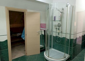 Bagno - Casa indipendente via Teglia, 63, Genova (zona Bolzaneto) - foto 4