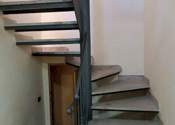 Scala - Casa indipendente via Teglia, 63, Genova (zona Bolzaneto) - foto 22