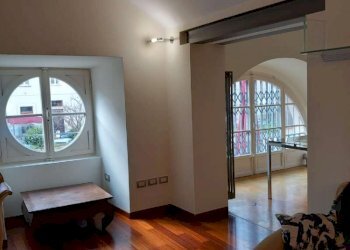 Soggiorno - Appartamento piazza EMANUELE FILIBERTO, 10, Torino (zona Centro) - foto 3