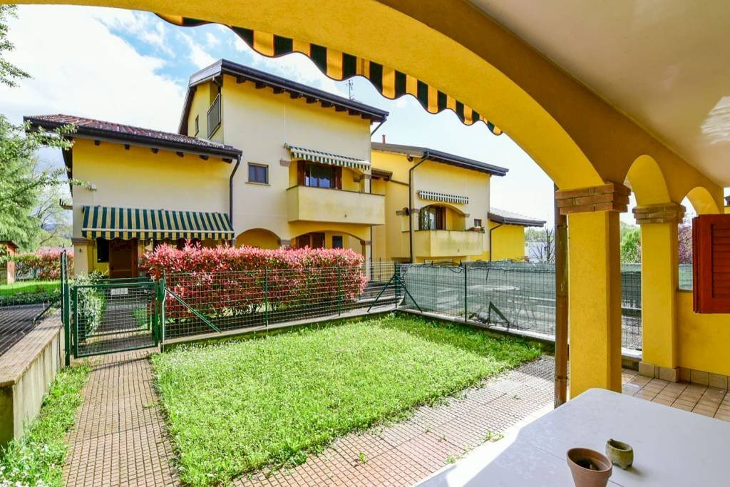 Giardino - Trilocale via Guglielmo Marconi, 43, Faloppio - foto 3