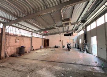 Interno non residenziale - Box via Antonio Fontanesi, Bologna (zona Mazzini) - foto 6