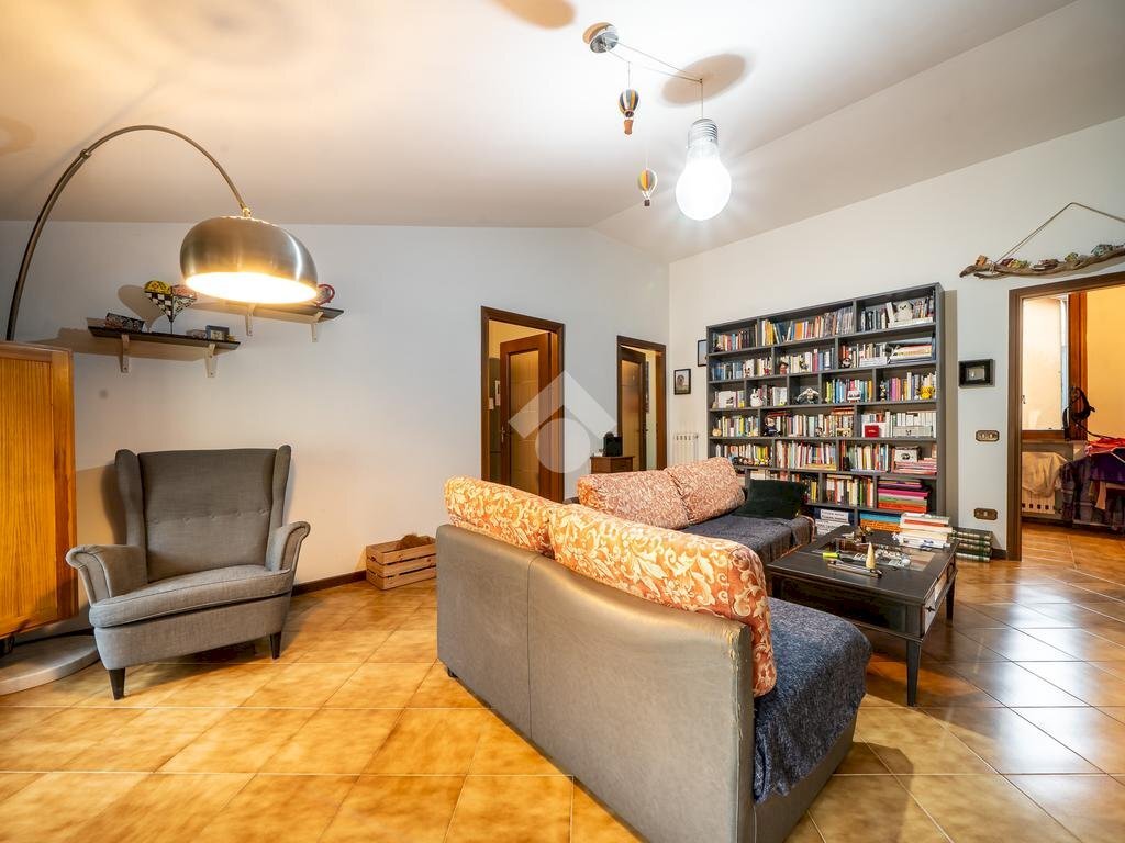 Quadrilocale Via vittorio veneto, Montecchio Emilia - foto 3