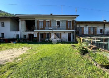 Semi-detached house Via Basse Senaude, Envie - photo 2