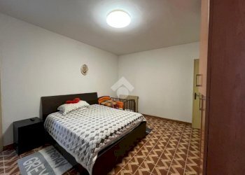 Semi-detached house Via Basse Senaude, Envie - photo 10