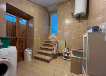 Semi-detached house Via Basse Senaude, Envie - photo 19