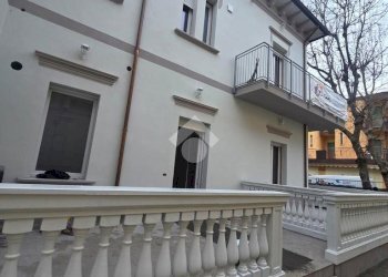 Trilocale Piazza Giovanni Pascoli, Rimini - foto 1