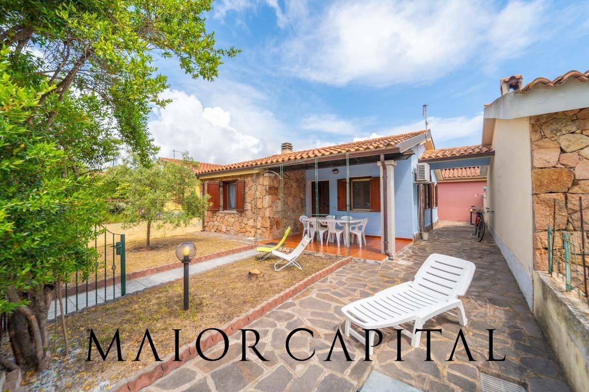 Semi-detached Villa Via Tevere, San Teodoro - photo 1