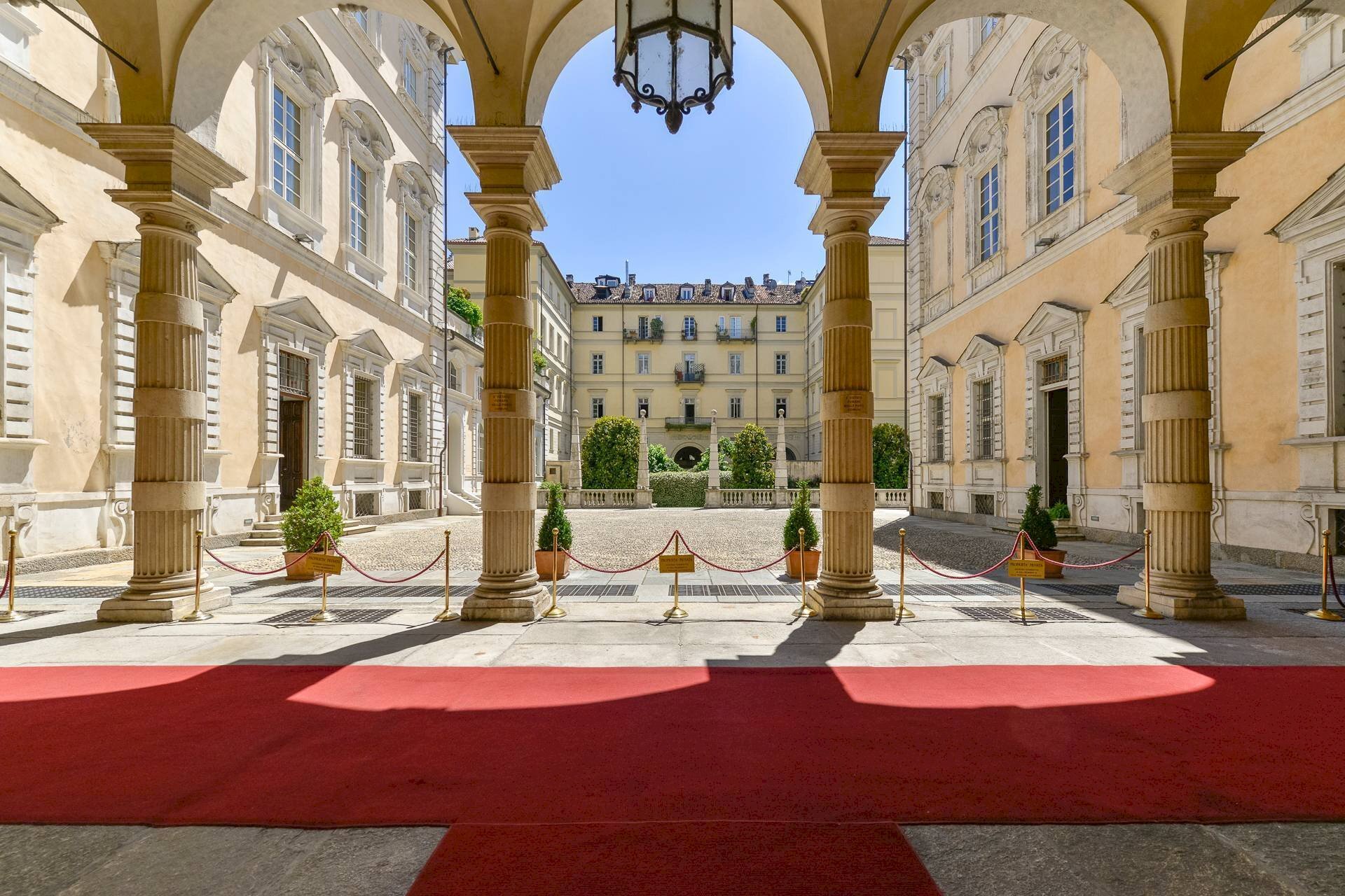 Two-room apartment Via Conte Giambattista Bogino, Torino (neighborhood Centro) - photo 2