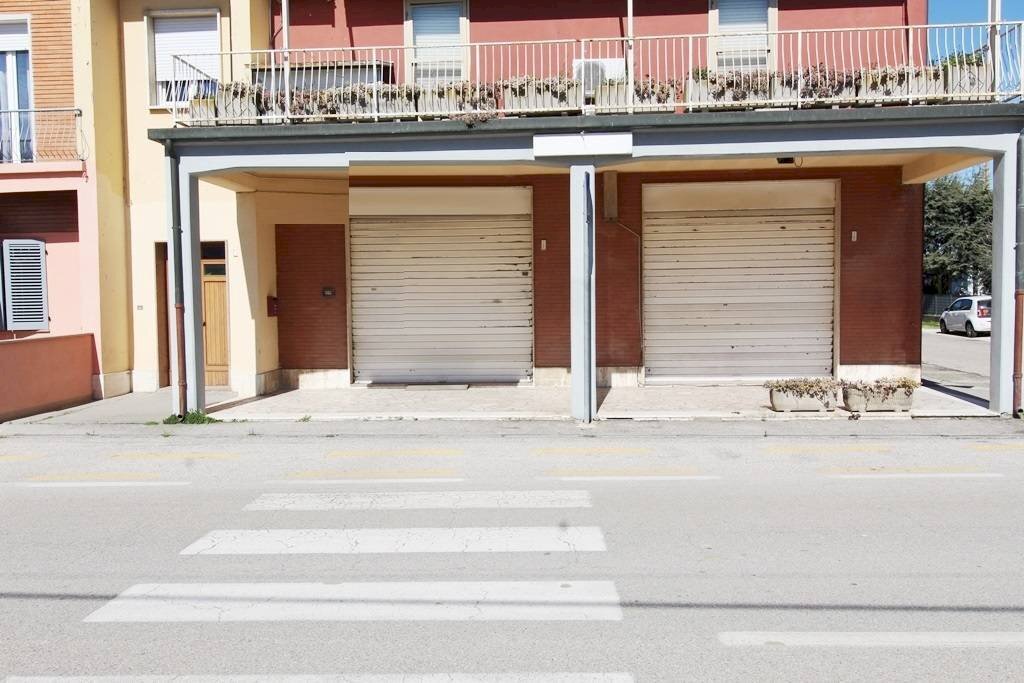 Commercial Premises VIA VALLE UMANA, Argenta - photo 1