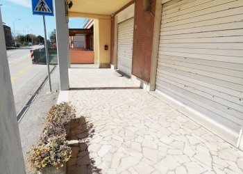 Locale Commerciale VIA VALLE UMANA, Argenta - foto 4