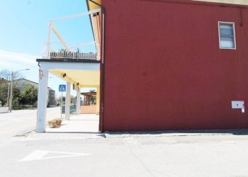 Locale Commerciale VIA VALLE UMANA, Argenta - foto 5