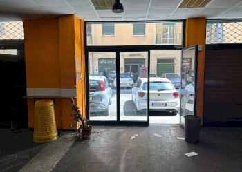 Locale Commerciale VIA SOLIMAN, Genova (zona Sestri Ponente) - foto 4