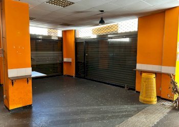 Locale Commerciale VIA SOLIMAN, Genova (zona Sestri Ponente) - foto 5